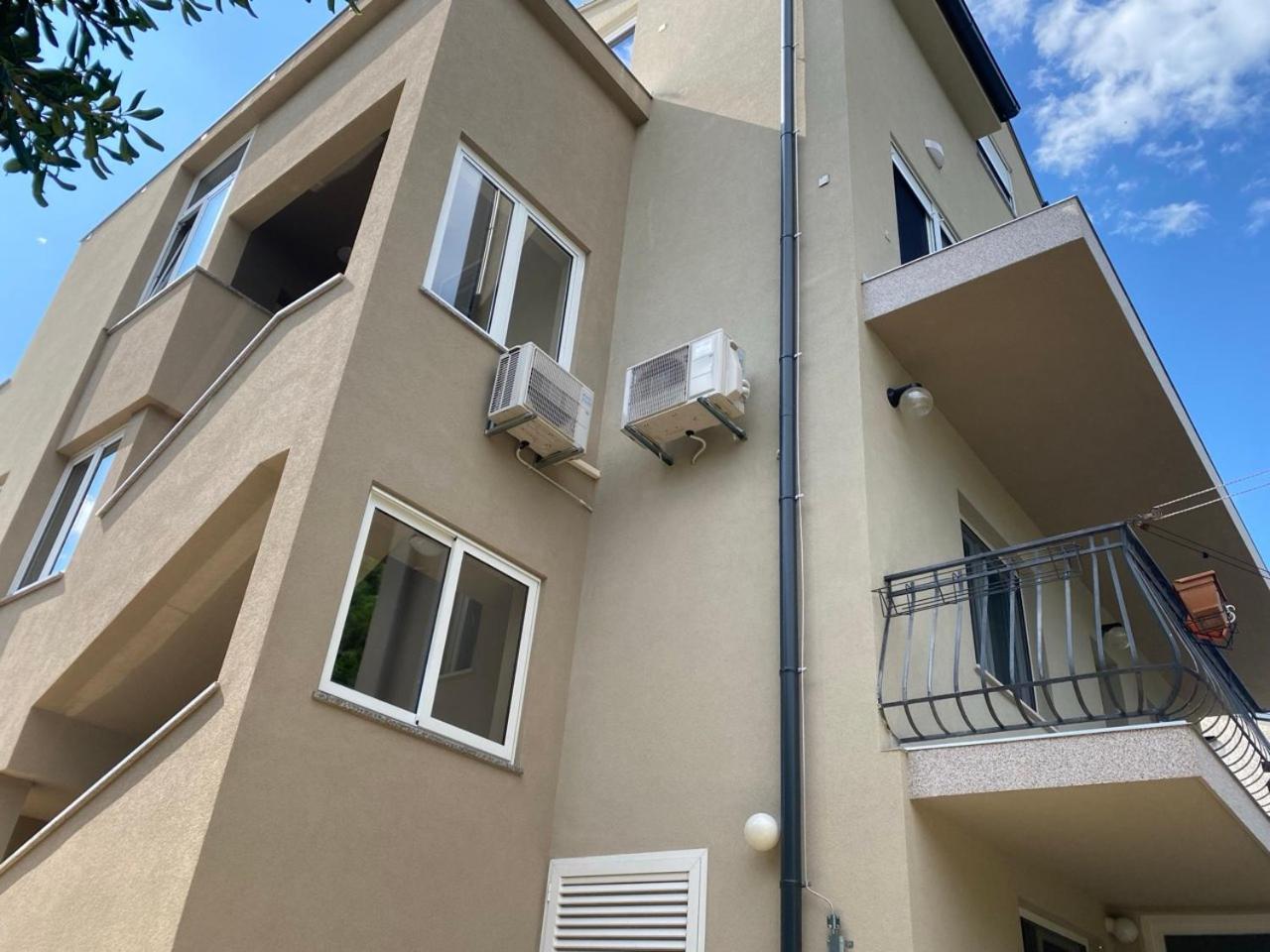 Apartments Mirta Rovinj Exteriör bild